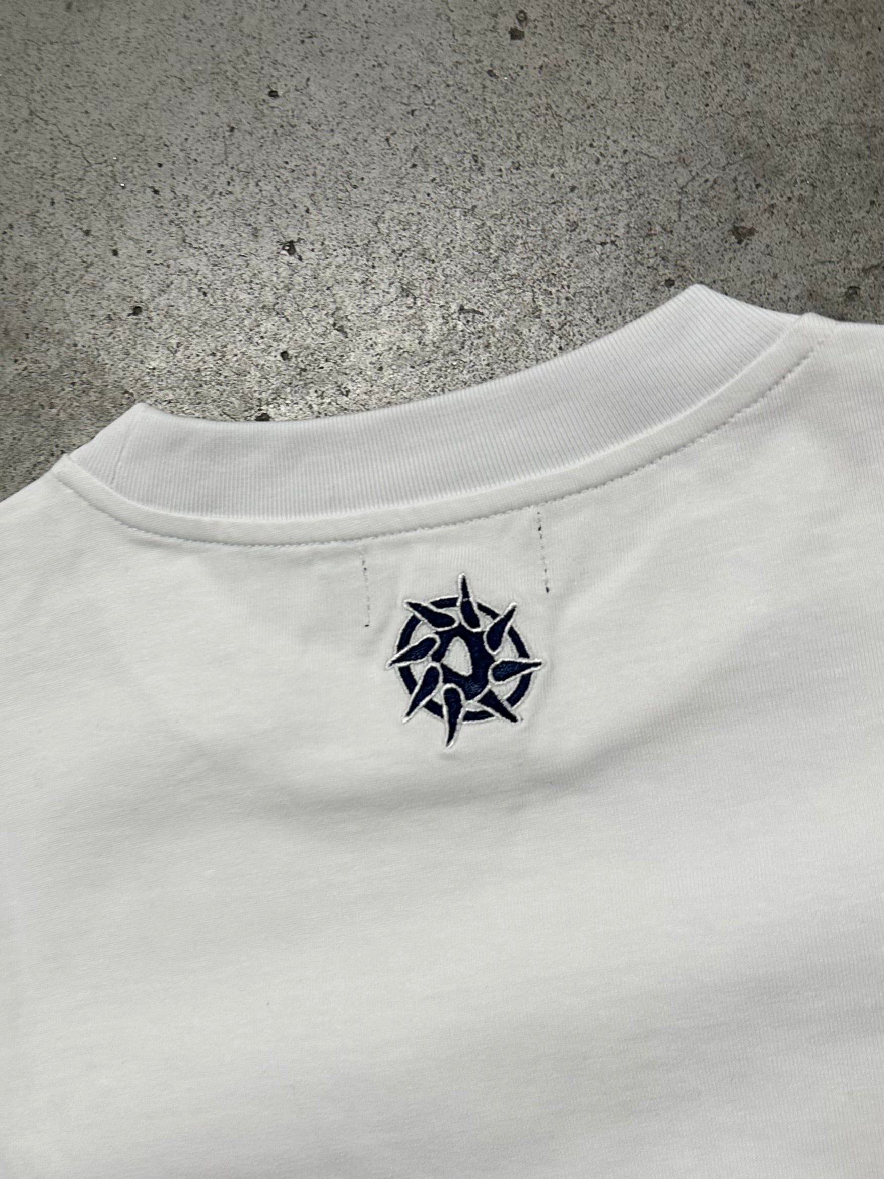 SIGNATURE TEE